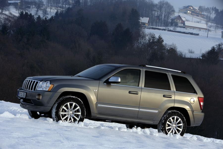  Jeep Grand Cherokee 2005 года  (фото 12 из 133)